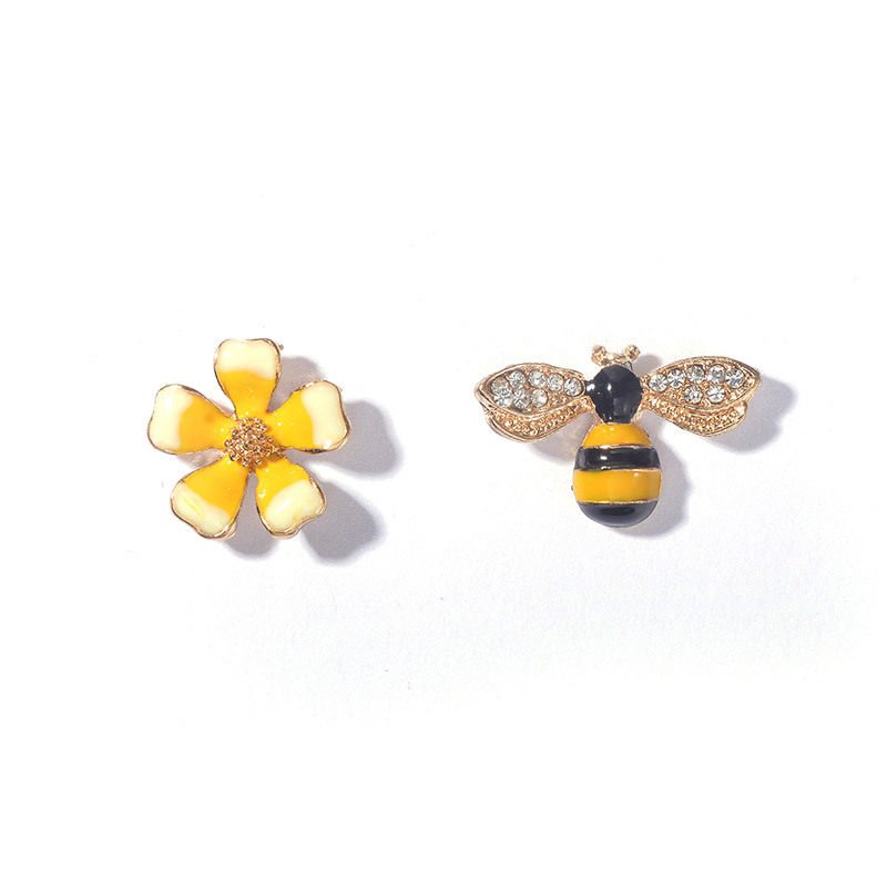 2022Fashionable simple sweet cute little bee earrings - Image 3
